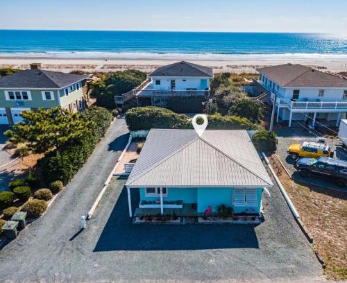 Topsail Beach House | The Pink Flamingo