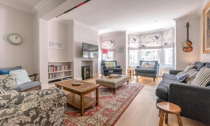 Southwold House | The Pink House in Southwold