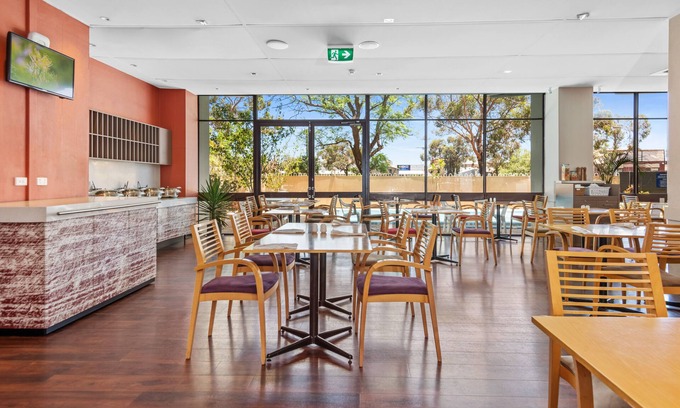 Kalgoorlie Hotel | The Plaza Hotel Kalgoorlie