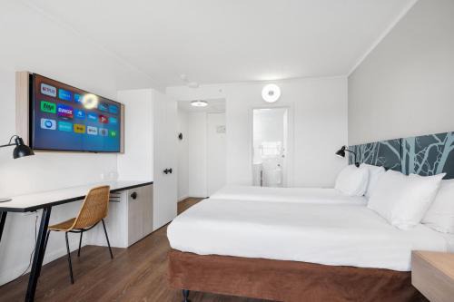 Kalgoorlie Hotel | The Plaza Hotel Kalgoorlie