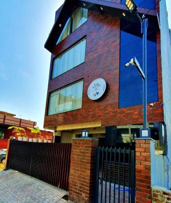 Dehradun House | The Plush - Best Seller - Budget Luxury Stays