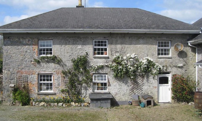 Doneraile Apartment | The Pond House at Saffron Hill
