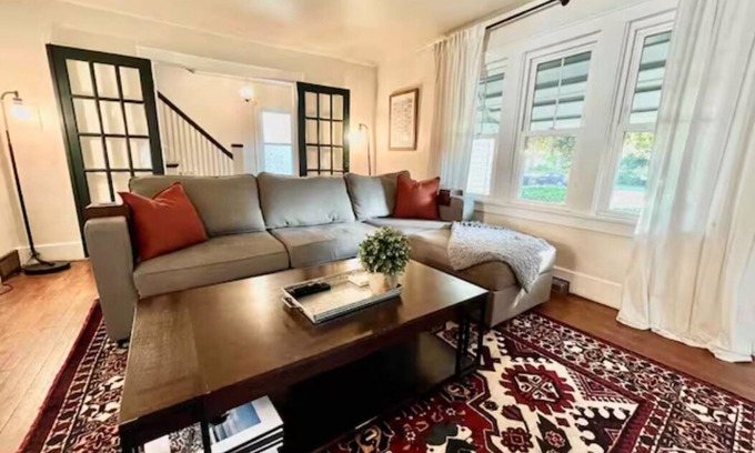 South Bend House | The Portage Place: 3BR 2 mi from ND w/king suite
