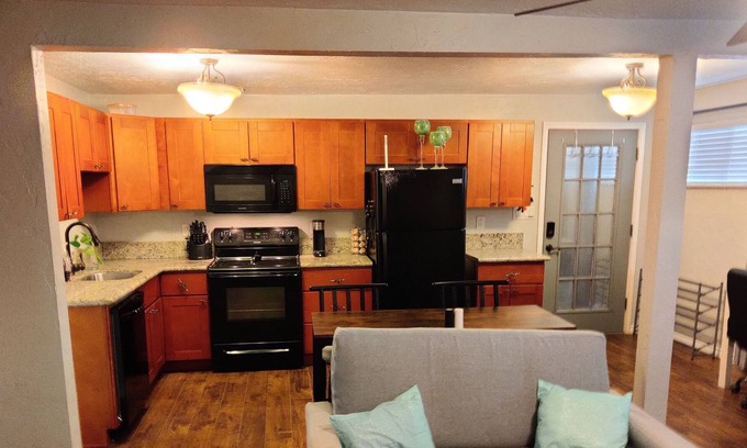 Artesia Apartment | The PoT Piece of Tranquility is a studio guest home. Welcome!