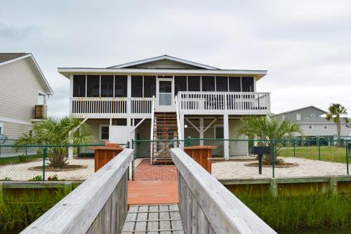 Holden Beach House | The Pour House