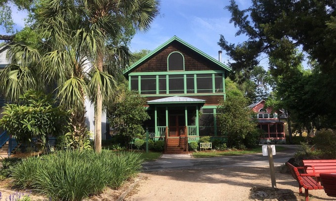 Steinhatchee House | The Presidential Lodge at Steinhatchee Landing