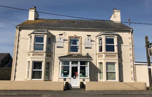 Ty Croes Bed & Breakfast | The Prince Llewelyn B&B