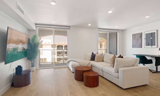 Marina del Rey Apartment | The Quartz Nook Elegant 1BR Zen Garden View Marina Side