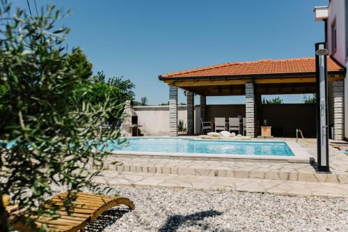 Hodbina Villa | The Queen of Nature