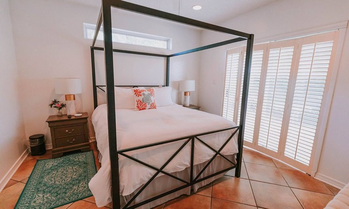Biloxi Cottage | The Queen Suite - perfect Ocean Springs location only 1 block to Front Beach!