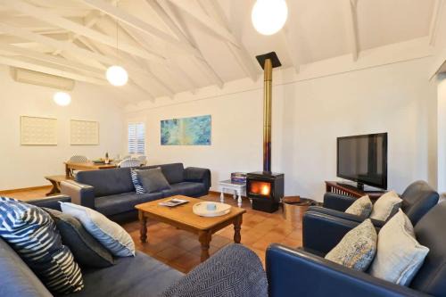Quindalup House | The Quindy, family beach house