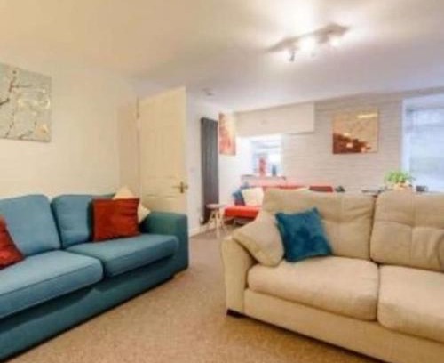 Pembroke House | The Railway