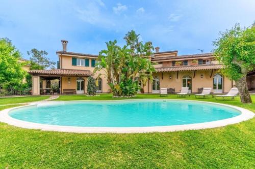 Reggio Calabria Apartment | The Real Italian Style Villa