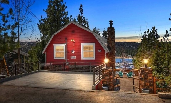Big Bear Lake Ski Chalet | The Red Barn at the Lakefront W/ Private dock