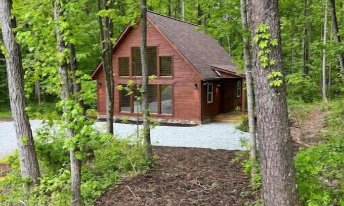 Winston - Salem Cabin | The Red Door Cabin