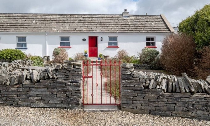 Doolin Cottage | The Red Stonecutters Cottage
