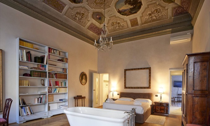 San Lorenzo Apartment | The Rediscovered House