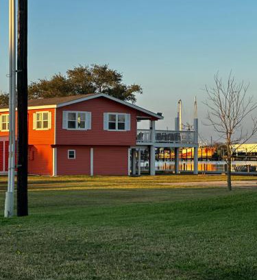 Galveston House | The Reel Escape of Bolivar