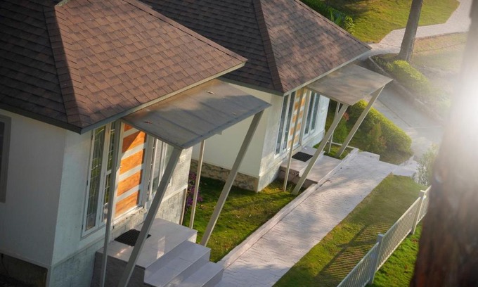 Chinnakanal Resort | The Regalia Munnar