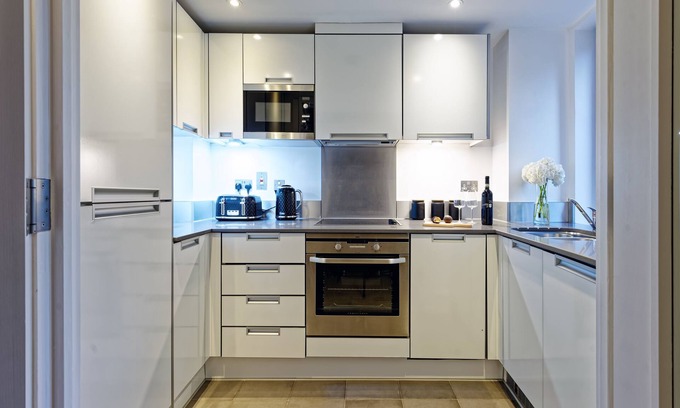 Fitzrovia Hotel | The Residen
