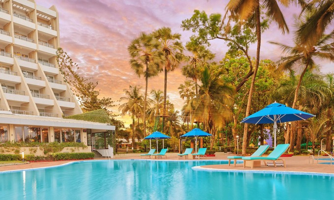 Mumbai Hotel | The Resort Mumbai
