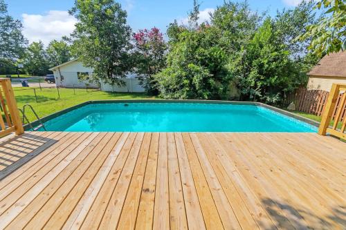 Madison House | The Retro Pad - Large Yard and Foosball Table