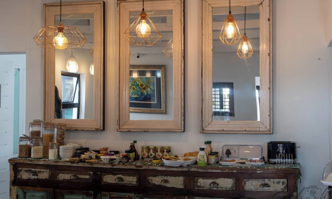 Walvis Bay House | The Rez Guesthouse