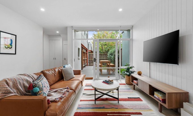 Richmond House | The Richmond House by Ready Set Stay - Family Friendly Holiday House, full linen