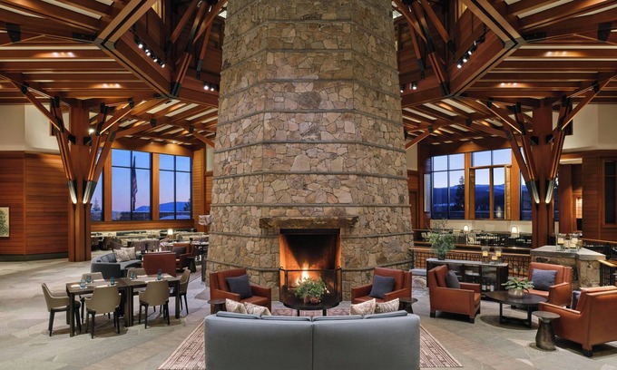 Truckee Resort | The Ritz-Carlton, Lake Tahoe