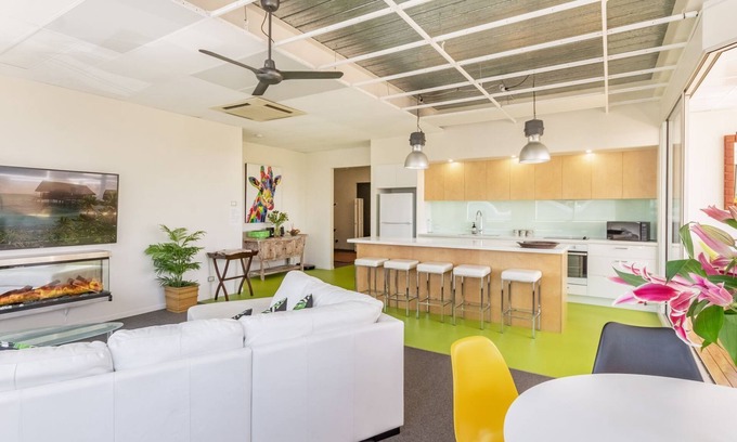 Yamba Apartment | THE Ritz | In the Heart of Town