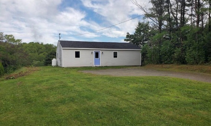 Thomaston House | The RiverView