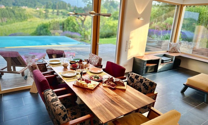 Kogelberg House | The Rizzi - Detached vacation home with infinity pool in Southern Styria