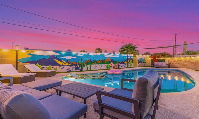 Scottsdale Country Acres House | The Rody - Mins to Old Town with Heated Pool, Games, Fast Wifi and More.