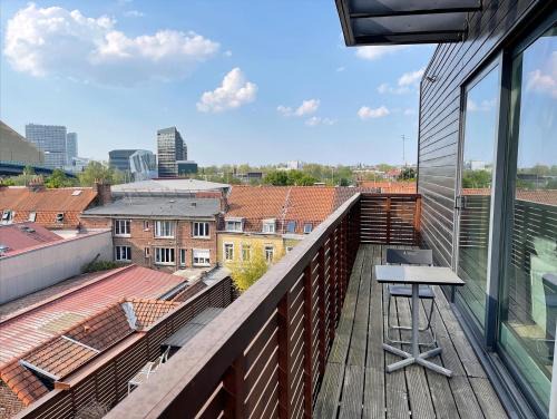 Fives Apartment | The ROOF - LILLE GRAND PALAIS