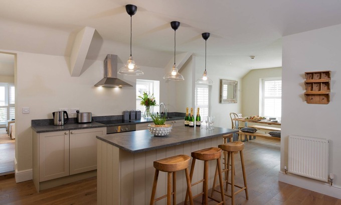 Rhoscolyn Apartment | The Roost at The White Eagle
