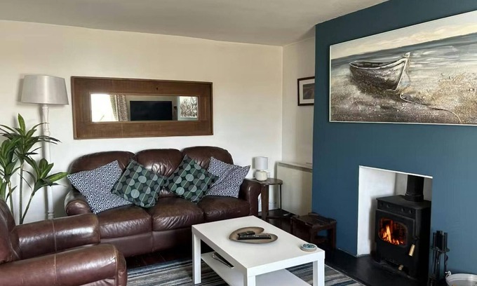 Aberaeron Cottage | The Rope and Anchor, Aberaeron