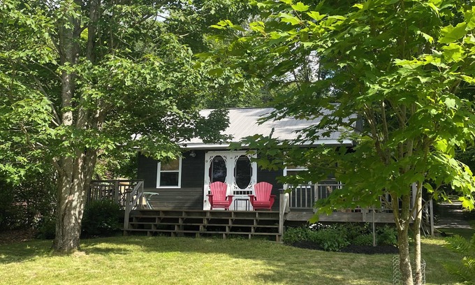 Utterson Cottage | The Rosie - Muskoka Cottage on Semi Private Lake