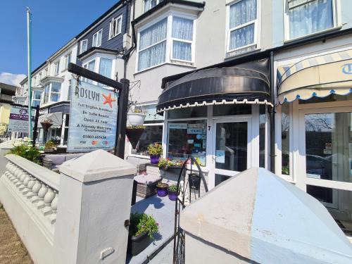 Paignton Bed & Breakfast | The Roslyn Guest House