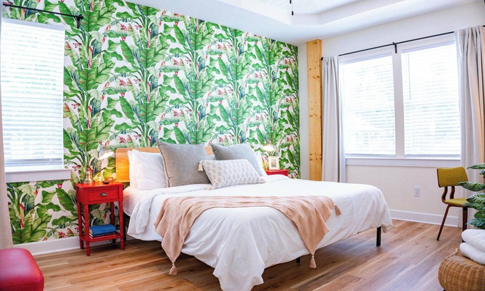 Pleasant Street House | The Royal Crane Suite, New Build, Upscale, Central