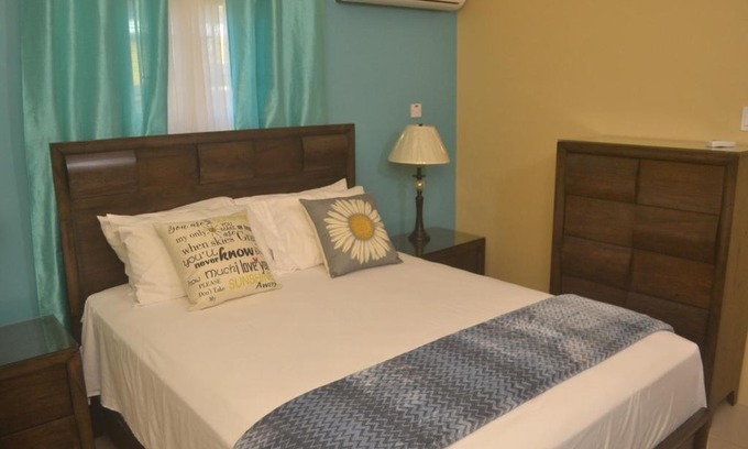 Mammee Bay House | The Royal Escape Home