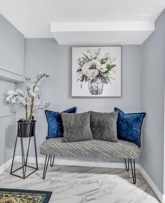 Queens Apartment | The Royal Oasis One Bedroom Deluxe