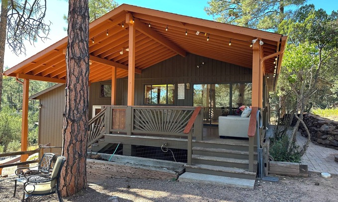 Pine House | The Royal Pine Panoramic Views & Hot Tub