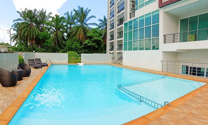 Thab Prik Condo | The Royal Suite By The Ozone Condo