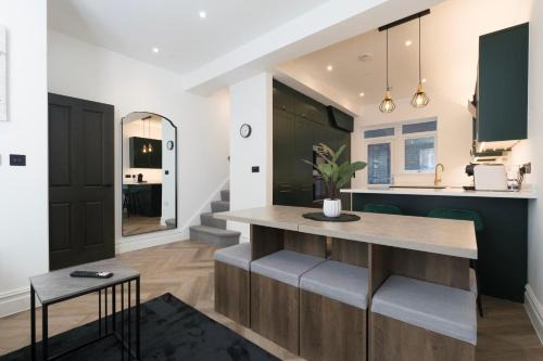 Whitechapel Apartment | The Royal Whitechapel