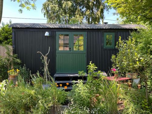 Wingfield Other | The Rumple Hut