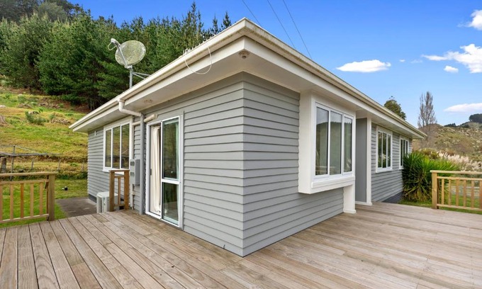 Tauranga House | The Rural Escape - Waitao Holiday Home