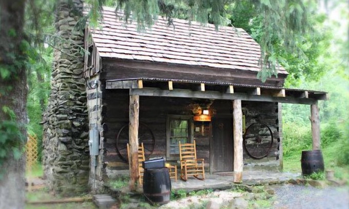 Stanardsville Cabin | The Rustic Old Dam Cabin