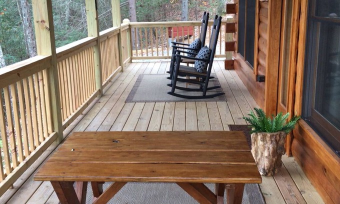 Hidden Lake Cabin | The Rusty Goat-Year-round Mountain View, King-sized bed, highspeed internet!