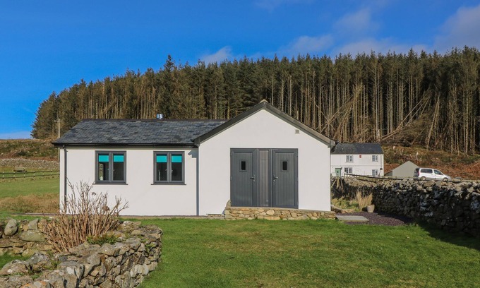 Rhyd-y-clafdy Cottage | THE SAIL LOFT, pet friendly, with open fire in Nefyn