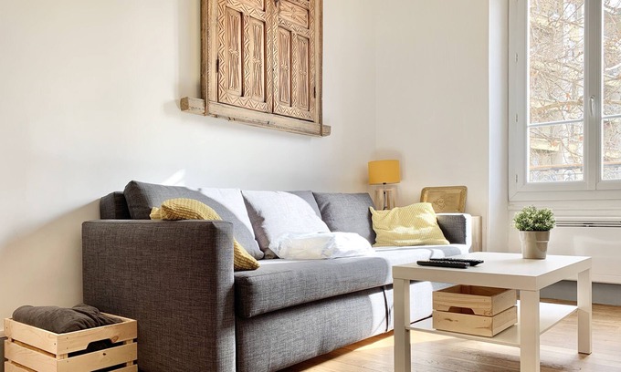 Quartier Chorier-Berriat Apartment | The Saint-Bruno ☘ #BL